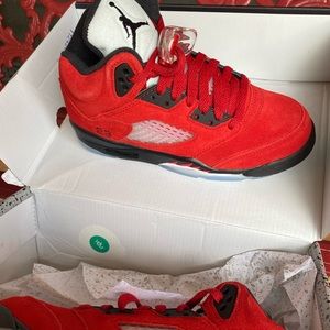 Brand New - Air Jordan 5 Retro Raging Bull Size 4